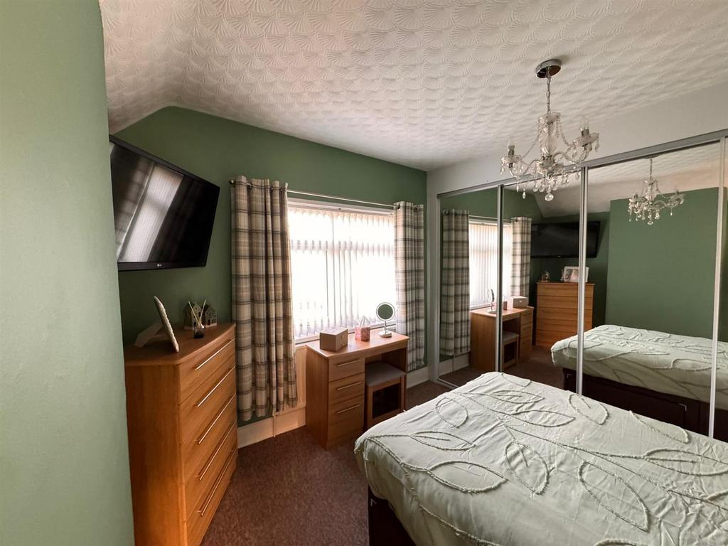 Bedroom 1: