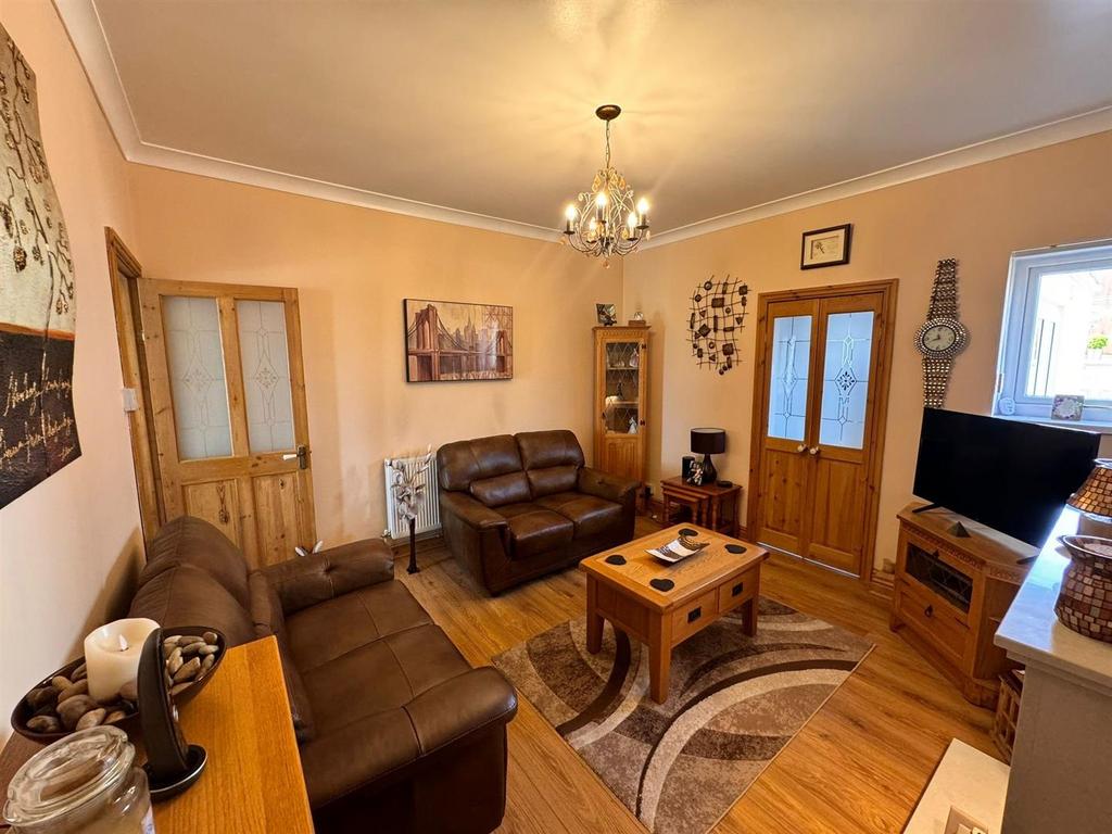 Living Room: