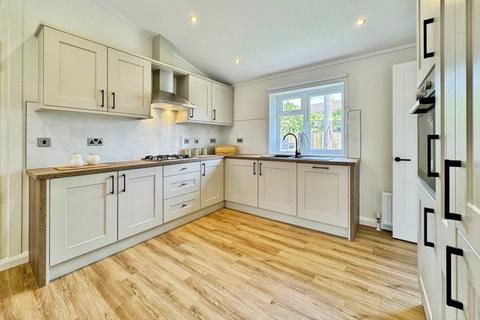 2 bedroom park home for sale, Sandfield Mobile Home Park