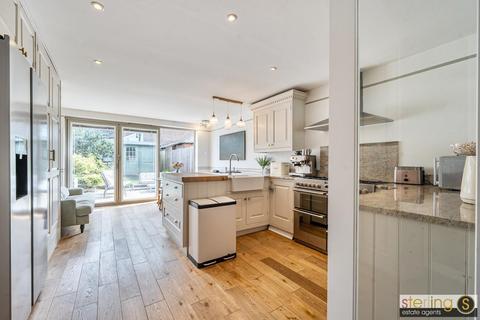 undefined, Cross Oak Road, Berkhamsted