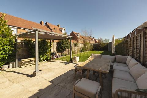 undefined, Bloxham Avenue, Paddock Wood