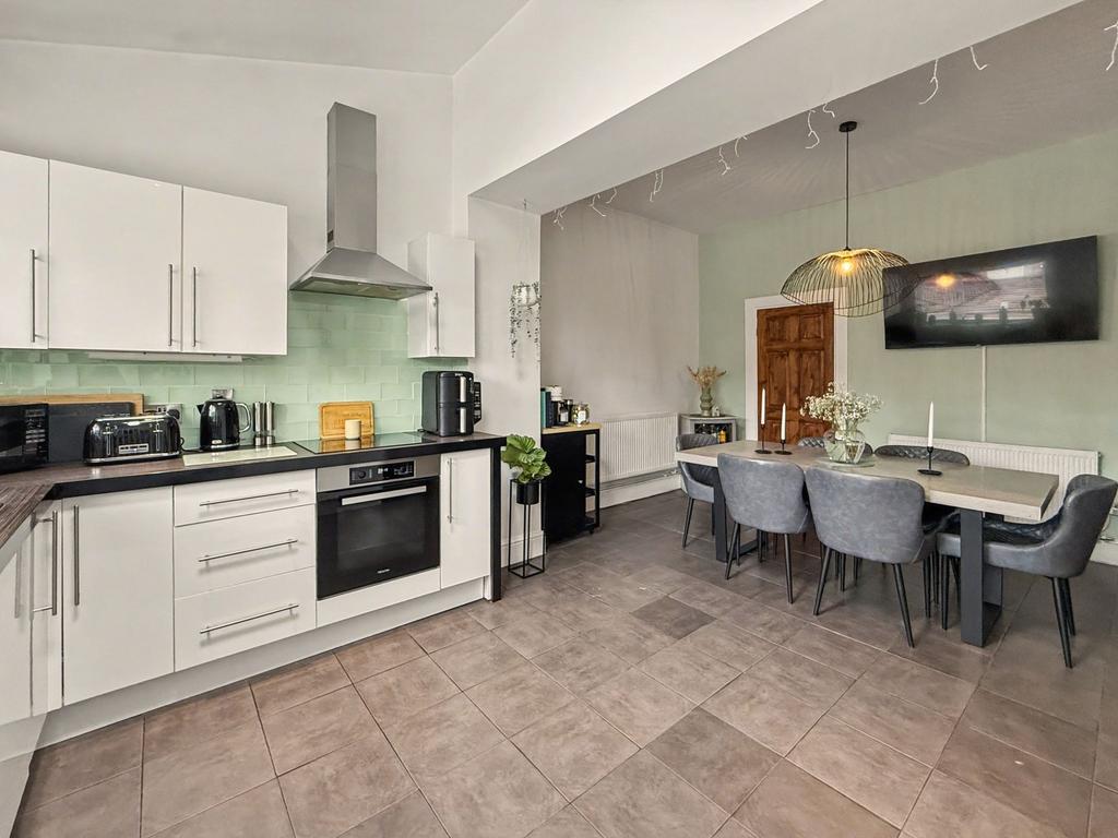 Kitchen / Diner