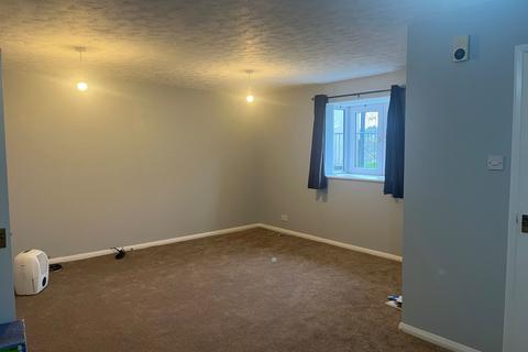 3 bedroom flat to rent, Flat , Westbury Heights, Westbury Road, Dover