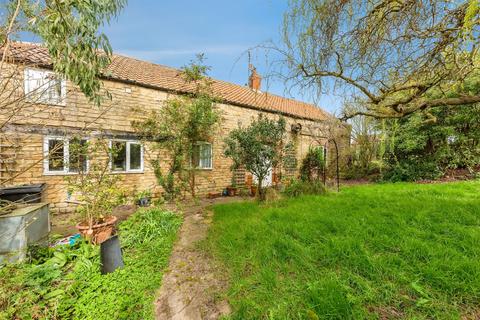 3 bedroom character property for sale, Heath Farm Close, Sudbrook, Grantham