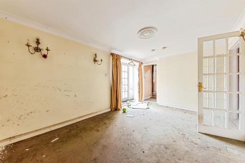 3 bedroom character property for sale, Heath Farm Close, Sudbrook, Grantham