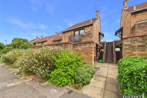 undefined, Maiden Place, Reading RG6
