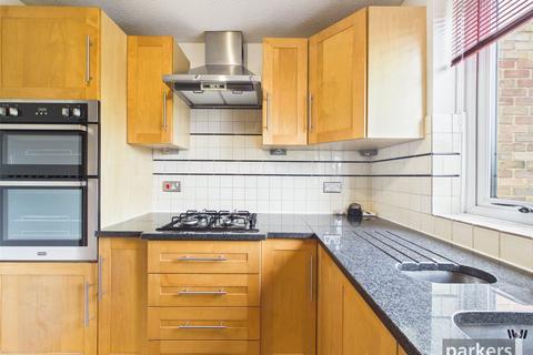 undefined, Maiden Place, Reading RG6