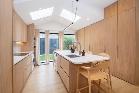 undefined, Arlington Road, Teddington, TW11
