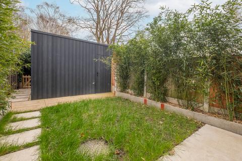 undefined, Arlington Road, Teddington, TW11