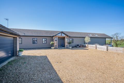 5 bedroom detached house for sale, Main Road, Earls Barton, Northampton NN6 0HJ