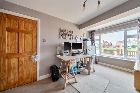 undefined, Rosefield Crescent, Gloucestershire GL20