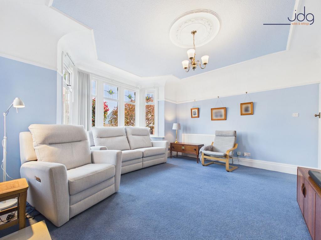 Primary Lounge