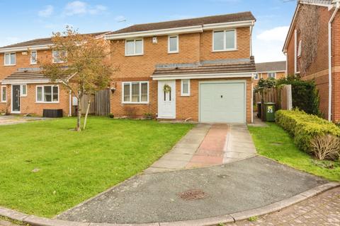 4 bedroom detached house for sale, Linnet Close, Winsford