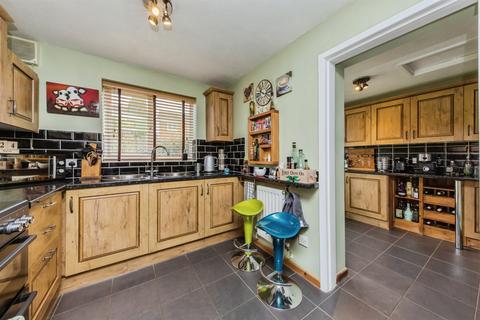 4 bedroom detached house for sale, Linnet Close, Winsford