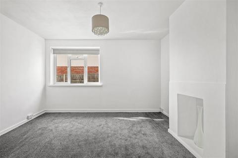 undefined, Centre Avenue, Epping