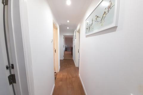 undefined, North Row, Milton Keynes, MK9