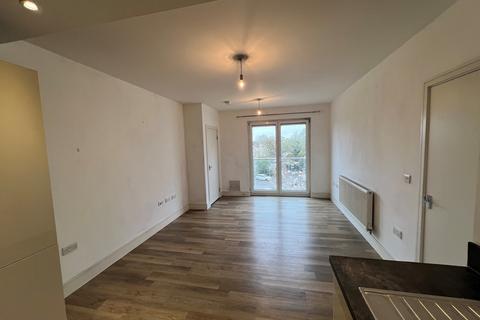 undefined, West Green Drive, Crawley, RH11