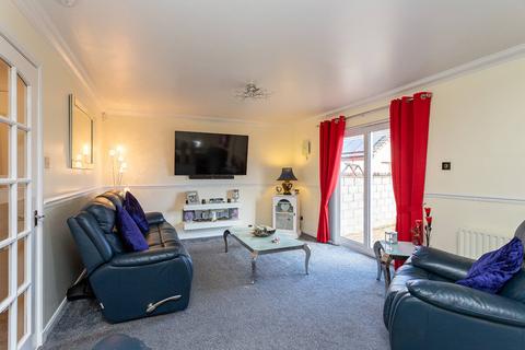 4 bedroom semi-detached house for sale, 9 Chevaliers Pend, Dundee, DD4 9RH