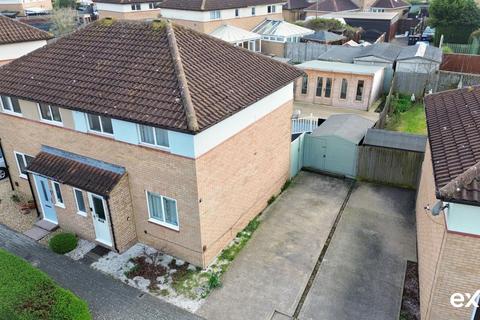 undefined, Fairford Crescent, Milton Keynes MK15
