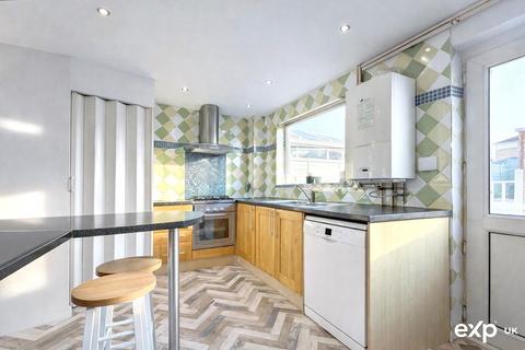 undefined, Fairford Crescent, Milton Keynes MK15