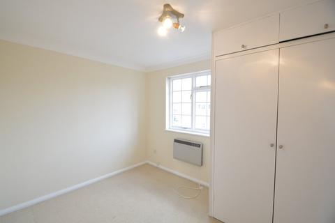 undefined, Finnart Close, WEYBRIDGE, KT13