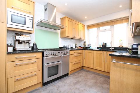 undefined, Quail Close, Horsham, West Sussex