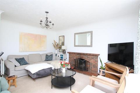 undefined, Quail Close, Horsham, West Sussex