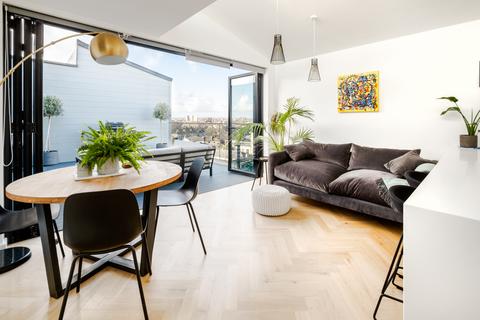 undefined, Richmond Road, London, E8