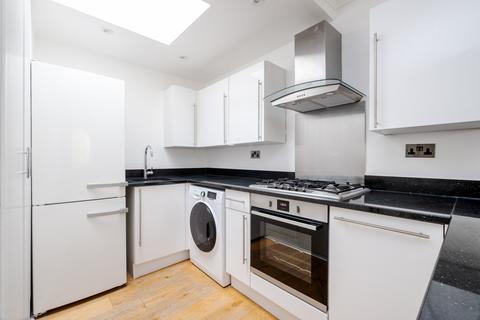 1 bedroom flat for sale, Compton Road, London, N1