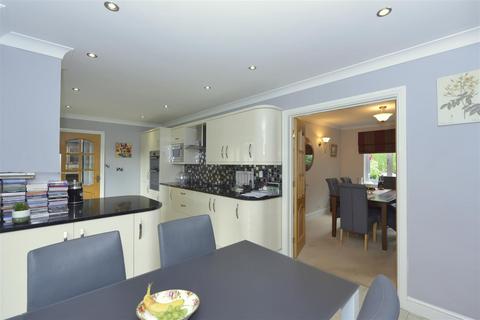 undefined, Main Road, Dorrington, Shrewsbury