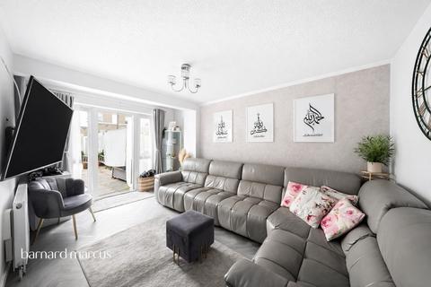 5 bedroom semi-detached house for sale, Charles Barry Close, London