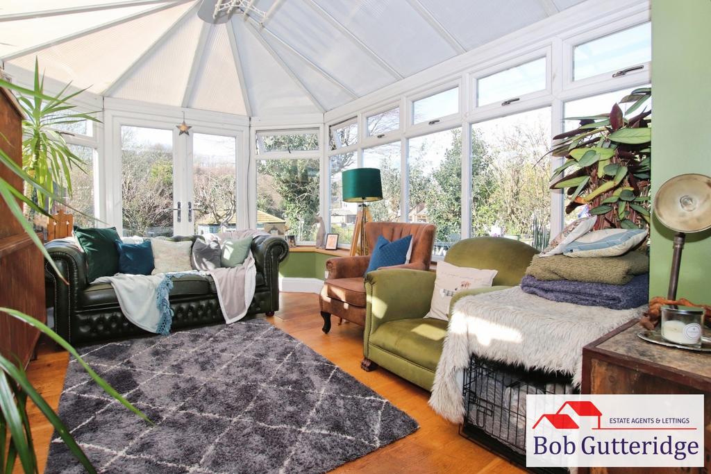 Open plan lounge / conservatory