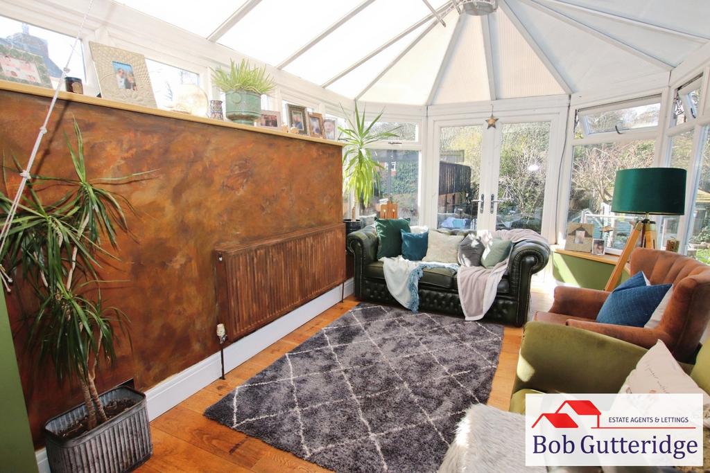 Open plan lounge / conservatory