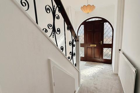 3 bedroom semi-detached house for sale, Woodnewton Drive, Evington, Leicester, LE5
