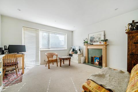 2 bedroom maisonette for sale, Weydown Road, Haslemere, GU27