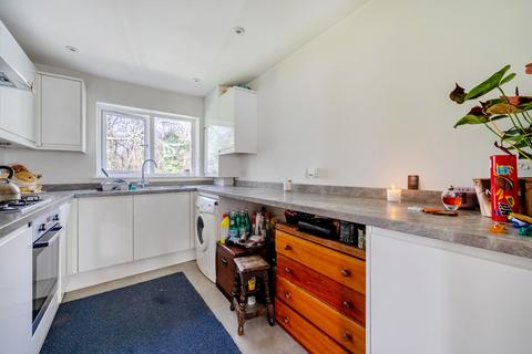 2 bedroom maisonette for sale, Weydown Road, Haslemere, GU27