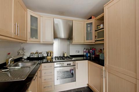 2 bedroom apartment for sale, Clifton Gardens, Little Venice, W9