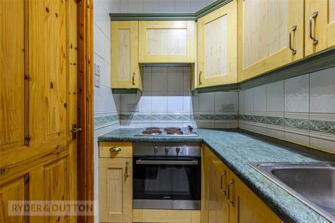 2 bedroom end of terrace house for sale, Manchester Road, Linthwaite, Huddersfield, HD7