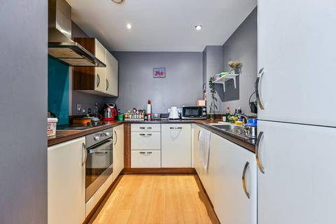 1 bedroom flat for sale, Seven Sisters Road, Finsbury Park, London, N4