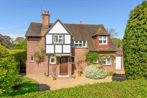 4 bedroom detached house for sale, Fir Grange Avenue, WEYBRIDGE, KT13