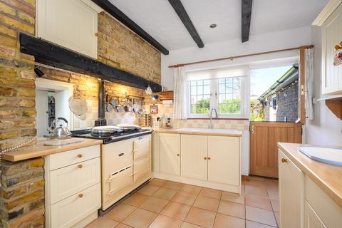 4 bedroom detached house for sale, Fir Grange Avenue, WEYBRIDGE, KT13