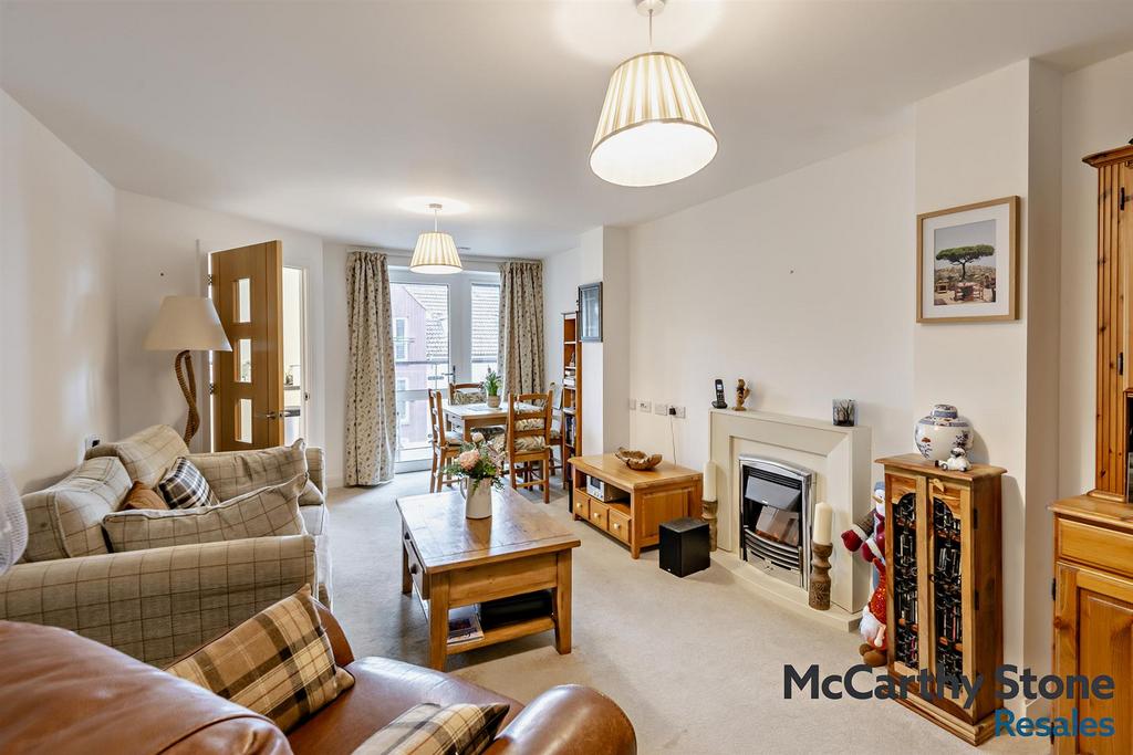 8683080-interior01-800.jpg