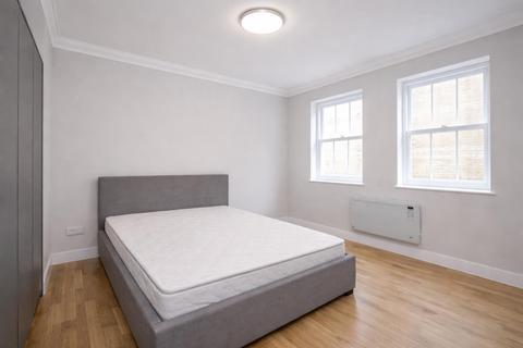 2 bedroom apartment to rent, Baker Street, London NW1