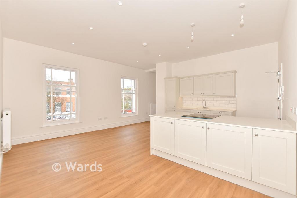 Lounge/Kitchen