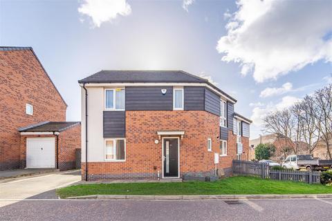3 bedroom semi-detached house for sale, Friars Way, Newcastle Upon Tyne, NE5