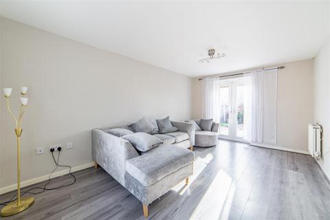 3 bedroom semi-detached house for sale, Friars Way, Newcastle Upon Tyne, NE5