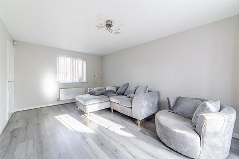 3 bedroom semi-detached house for sale, Friars Way, Newcastle Upon Tyne, NE5