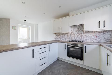 3 bedroom semi-detached house for sale, Friars Way, Newcastle Upon Tyne, NE5
