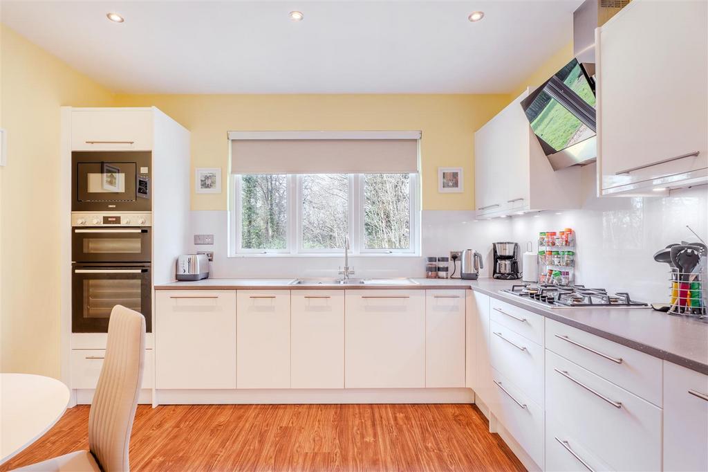Kitchen 3