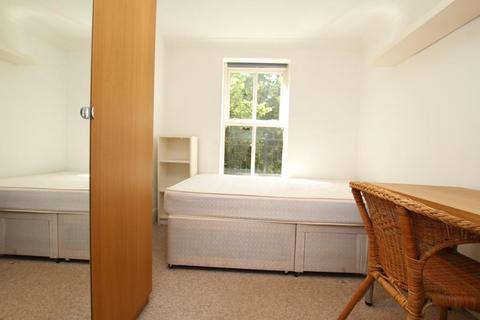 undefined, Wren Close, Bristol BS16
